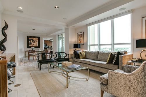 1208-3401 Lee Pkwy, Dallas, TX, 75219-5224 | Card Image