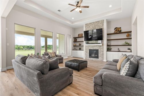 10921 Bourbon St, Willis, TX, 77318-6675 | Card Image