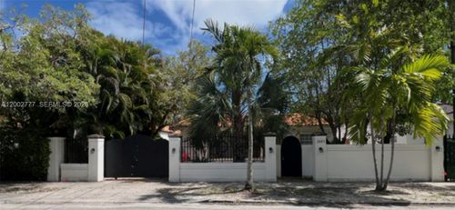 3685 Sw 1st Ave, Miami, FL, 33145-3907 | Card Image