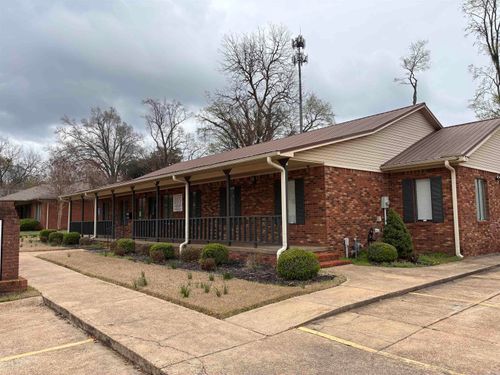 332 E Cook St, Forrest City, AR, 72335-2830 | Card Image