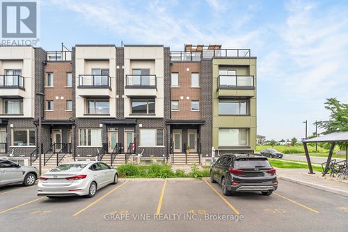 216-581 Takamose Private, Ottawa, ON, K1K4Z4 | Card Image