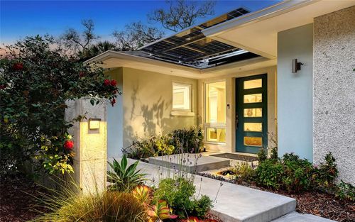 1731 Cunliff Ln, SARASOTA, FL, 34239-4420 | Card Image