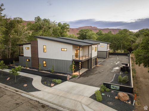 9-214 S 200 E, Moab, UT, 84532-2608 | Card Image