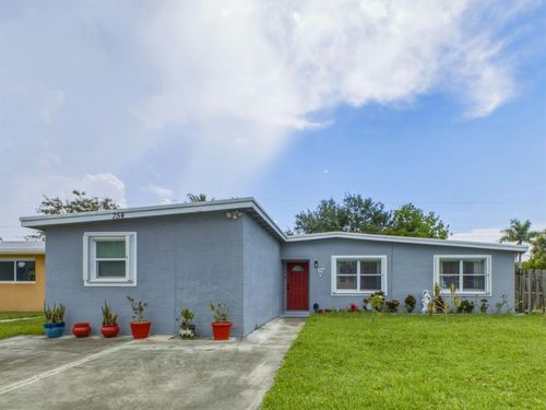 754 Hibiscus Dr, Royal Palm Beach, FL, 33411-7624 | Card Image