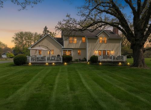 6N802 Splitrail Ln, St. Charles, IL, 60175-6932 | Card Image