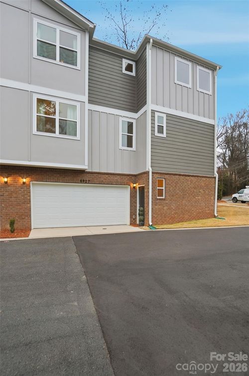 8927 Sharonbrook Dr, Charlotte, NC, 28210-5675 | Card Image