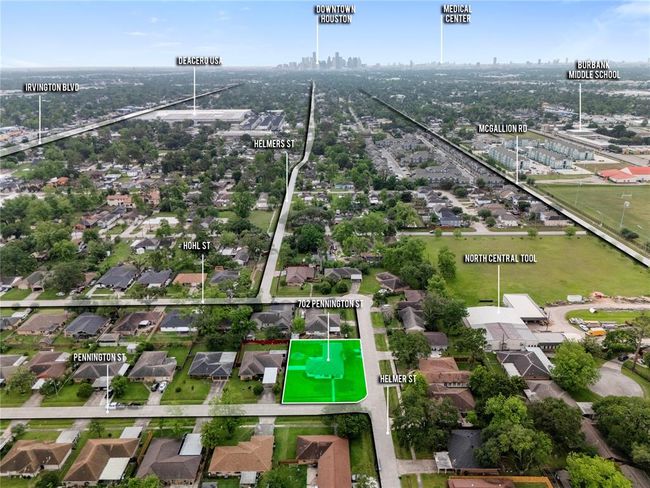 702 Pennington St, House other with 3 bedrooms, 2 bathrooms and 2 parking in Houston TX | Image 33