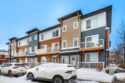 59-111 Rainbow Falls Gate, Chestermere, AB, T1X0Z4 | Card Image