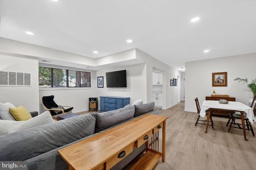 101-55 Skyhill Rd, ALEXANDRIA, VA, 22314-5100 | Card Image