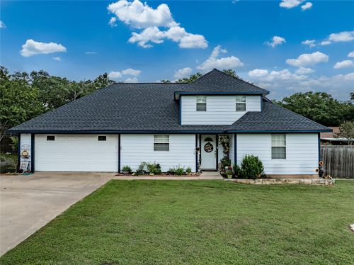 234 Park Dr, La Grange, TX, 78945-5722 | Card Image
