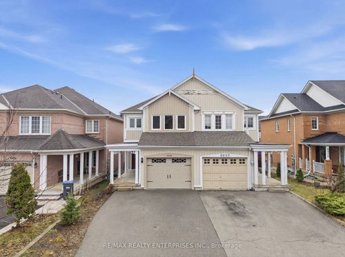 6930 Elliott Parliament St, Mississauga, ON, L5W1B5 | Card Image