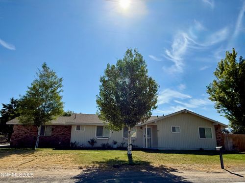 2775 Vicky Ln, Minden, NV, 89423-9016 | Card Image