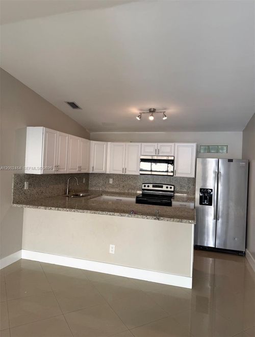 17501 Sw 142nd Ct, Miami, FL, 33177 | Card Image