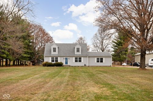 2298 W County Road 200 N, Danville, IN, 46122-8977 | Card Image