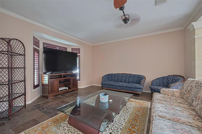 15014 Redbud Leaf Ln, House other with 4 bedrooms, 2 bathrooms and 3 parking in Cypress TX | Image 5