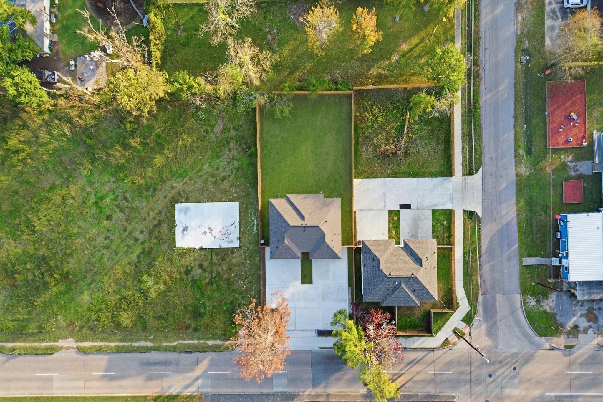 Land in Houston 2