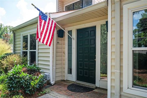 805 Serramonte Dr, Marietta, GA, 30068-4652 | Card Image