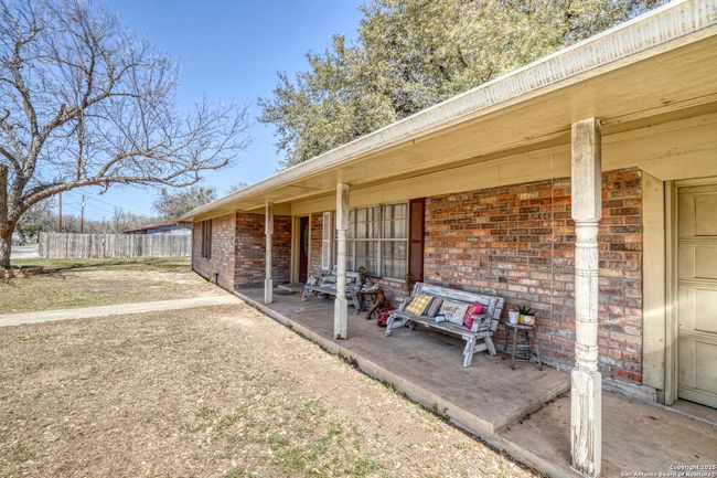 36 Pecan Dr, House other with 3 bedrooms, 3 bathrooms and null parking in Leakey TX | Image 4