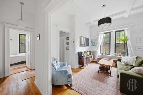 4-467 Pacific Street, New York City, NY, 11217-1820 | Card Image