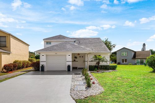 101 Azalea Cir, Boynton Beach, FL, 33436-6742 | Card Image