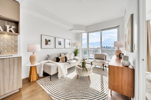 418-52 Forest Manor Road, North York, ON, M2J0E2 | Card Image