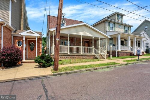 1048 Pine St, Kulpmont, PA, 17834-1217 | Card Image