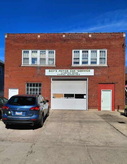 939 W Galena Blvd, Aurora, IL, 60506-3751 | Card Image