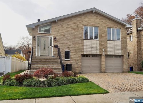 744 Hamilton Ave, Ridgefield, NJ, 07657-2616 | Card Image