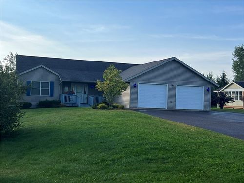 1655 Danis Way, Cumberland, WI, 54829-8101 | Card Image