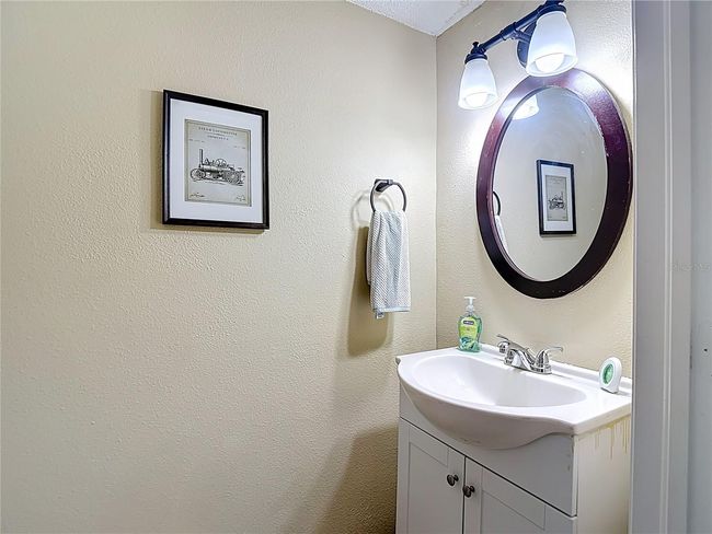12464 Berkeley Square Dr, Townhouse with 2 bedrooms, 2 bathrooms and null parking in TAMPA FL | Image 11