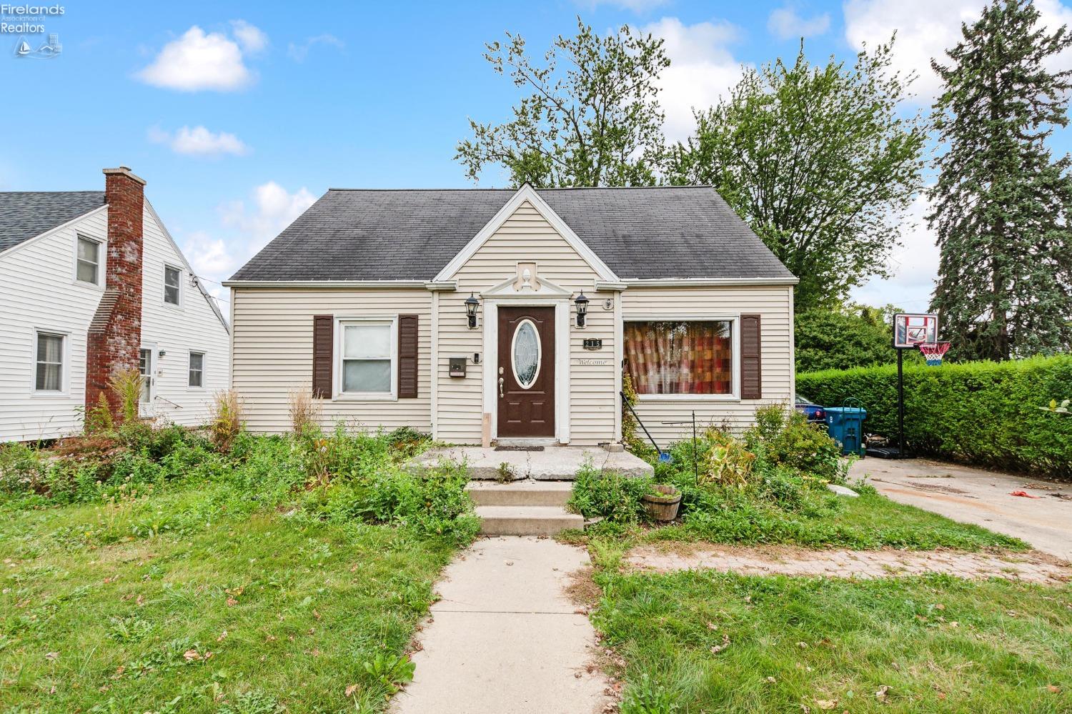 Collinwood Blvd, Fremont, OH 43420