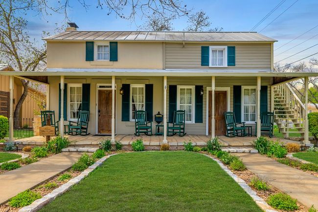 202 S Bowie St, Home with 5 bedrooms, 6 bathrooms and 1 parking in Fredericksburg TX | Image 55