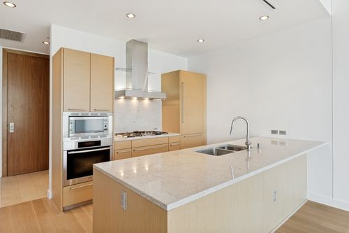 406-2900 Mckinnon St, Dallas, TX, 75201-1064 | Card Image