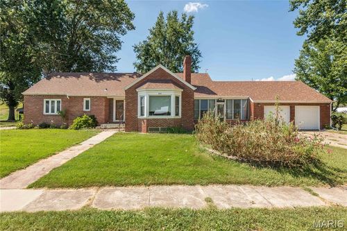 2117 Plymouth Dr, Mount Sterling, MO, 65062 | Card Image