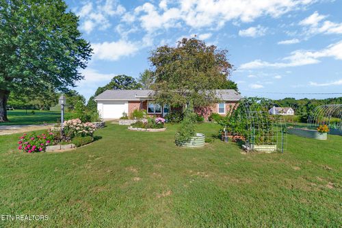 2145 Potato Farm Rd, Crossville, TN, 38571-0764 | Card Image