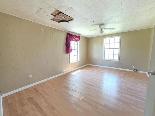 235 2 Nd St, House other with 3 bedrooms, 2 bathrooms and null parking in Van Vleck TX | Image 17