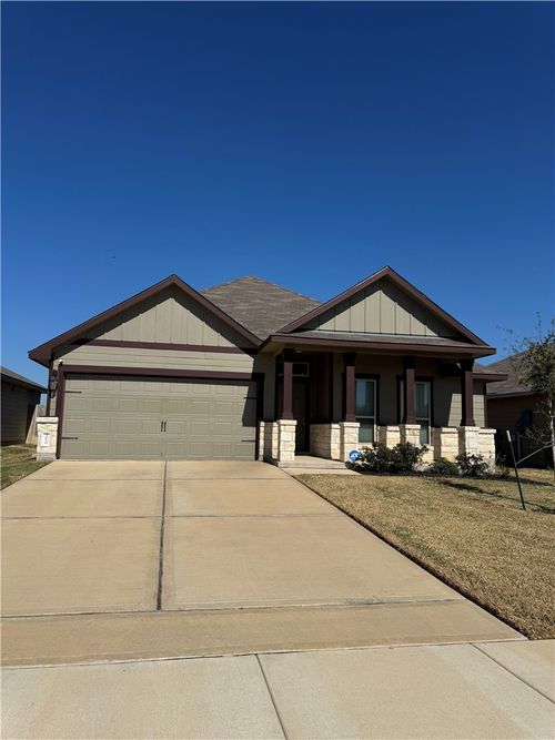 2010 Chief St, Bryan, TX, 77807-1570 | Card Image