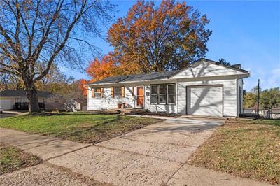 3220 S Claremont Avenue, House other with 4 bedrooms, 2 bathrooms and null parking in Independence MO | Image 2