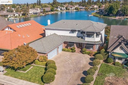 1720 Windjammer Ct, Lodi, CA, 95242-4286 | Card Image