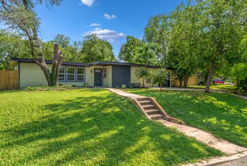 546 Byrnes Dr, San Antonio, TX, 78209-4910 | Card Image
