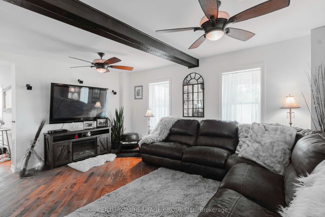 ON - 2090 Highway 26, House other with 3 bedrooms, 2 bathrooms and 3 parking in Springwater ON | Image 8
