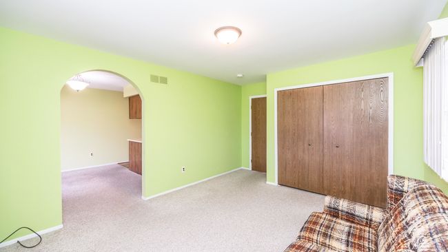18320 Raleigh Square Dr, Condo with 2 bedrooms, 2 bathrooms and null parking in Southgate MI | Image 13