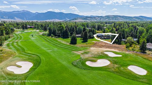 5825 Larkspur Dr, Jackson, WY, 83001-9204 | Card Image