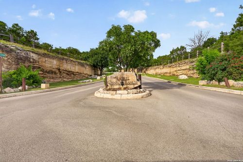 126 County Road 2801 E, Mico, TX, 78056-5485 | Card Image