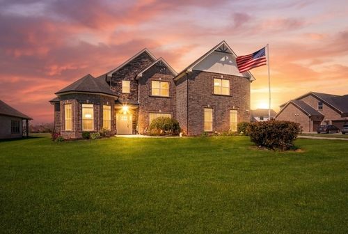 3220 Dunlop Ln, Clarksville, TN, 37043-1677 | Card Image