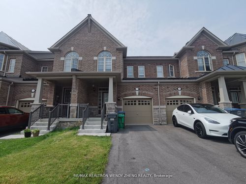 43 Benhurst Cres, Brampton, ON, L7A5A3 | Card Image