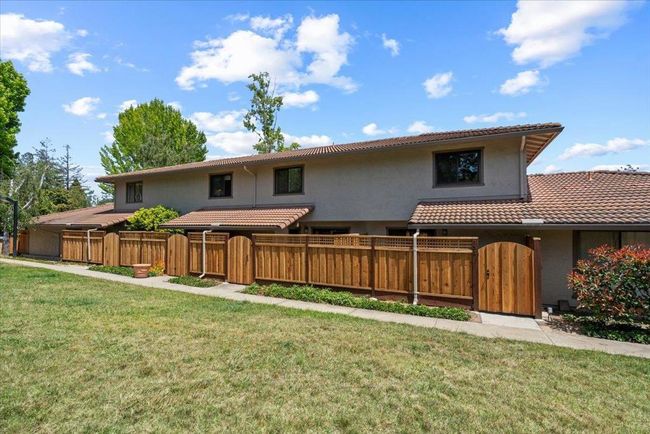 155 Peach Ter, Townhouse with 2 bedrooms, 2 bathrooms and null parking in Santa Cruz CA | Image 4