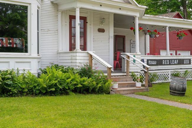 208 Main St, House other with 4 bedrooms, 3 bathrooms and null parking in Cambridge VT | Image 46