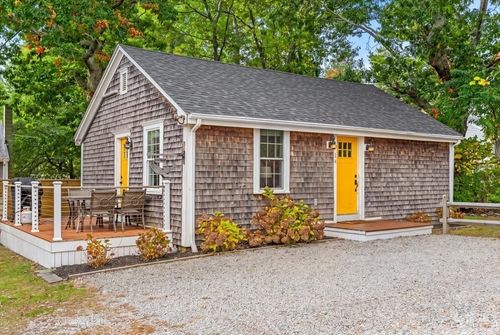 14 Sullivan Ave, Plymouth, MA, 02360-5954 | Card Image