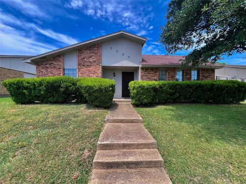 7327 Cave Dr, Dallas, TX, 75249-1304 | Card Image